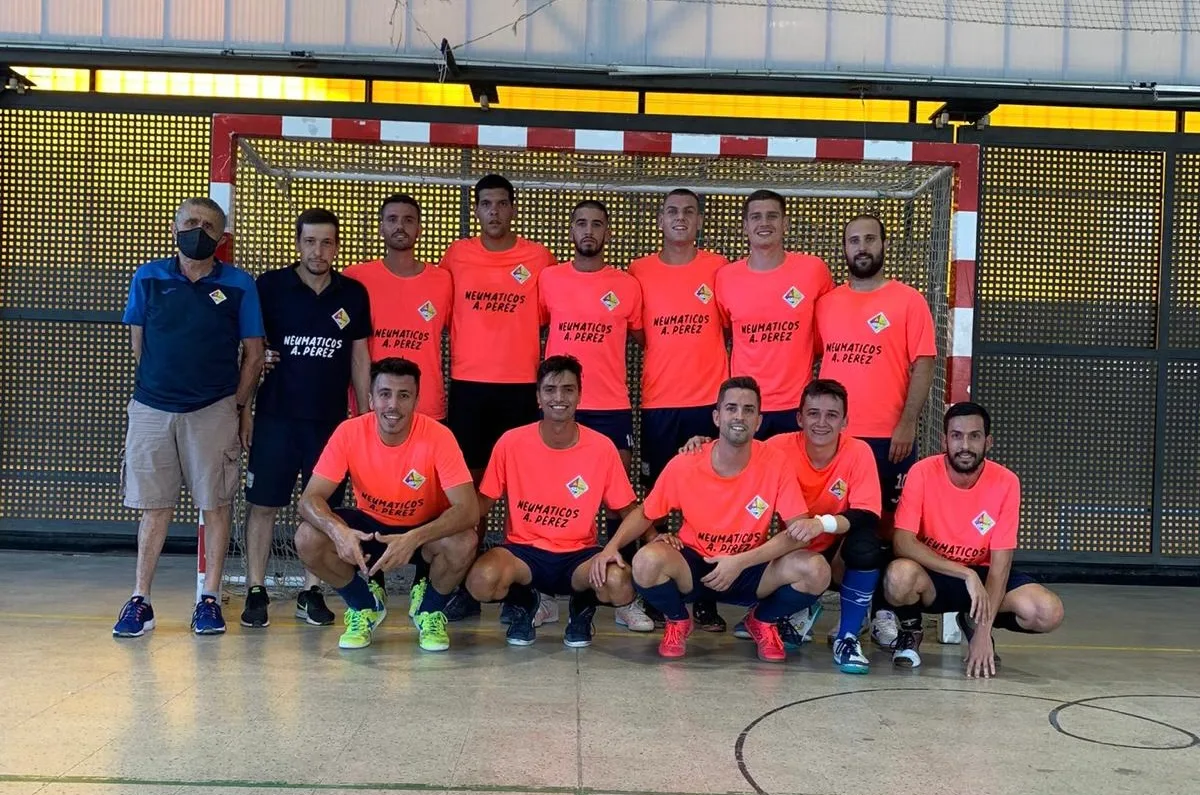A.E. Les Botigues de Sitges, equipo patrocinado por Pneumàtics A. Pérez